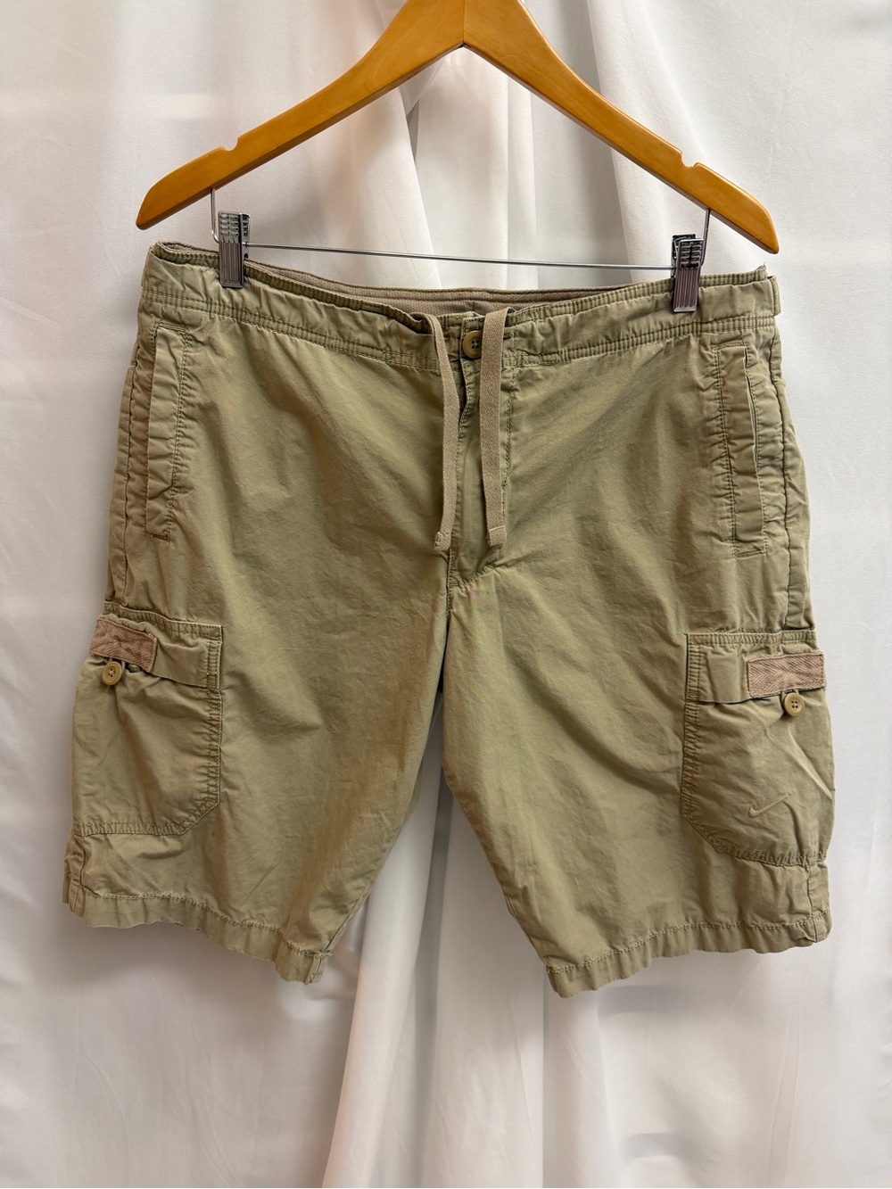 Vintage Nike The Athletic Dept Men’s Cargo Shorts L Khaki Gorpcore